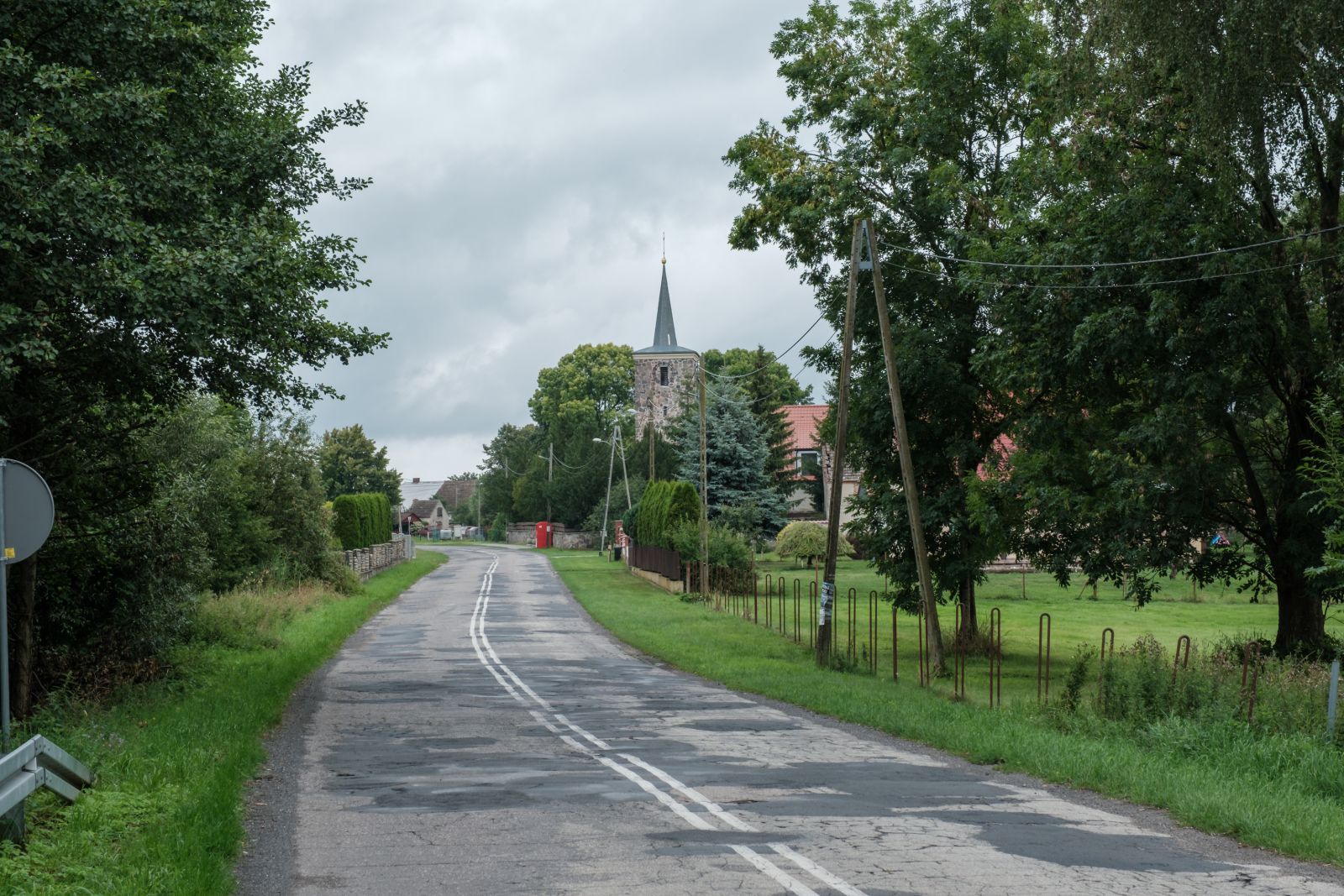 droga powiatowa 1734Z  miejscowość Wiechowo 