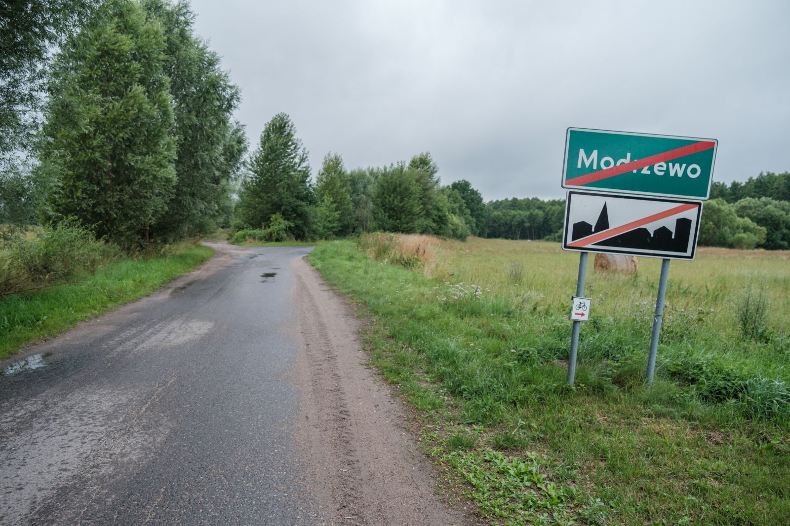 - 1737Z na odcinku od miejscowości Modrzewo w GMINIE SUCHAŃ w kierunku miejscowości Tarnowo